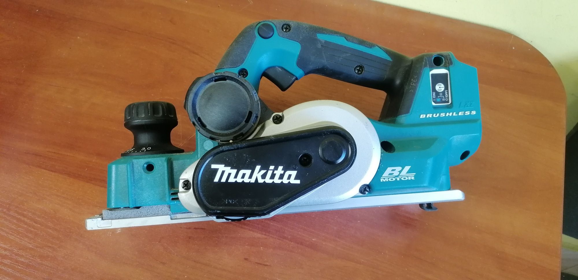 Strug, hebel Makita DKP181