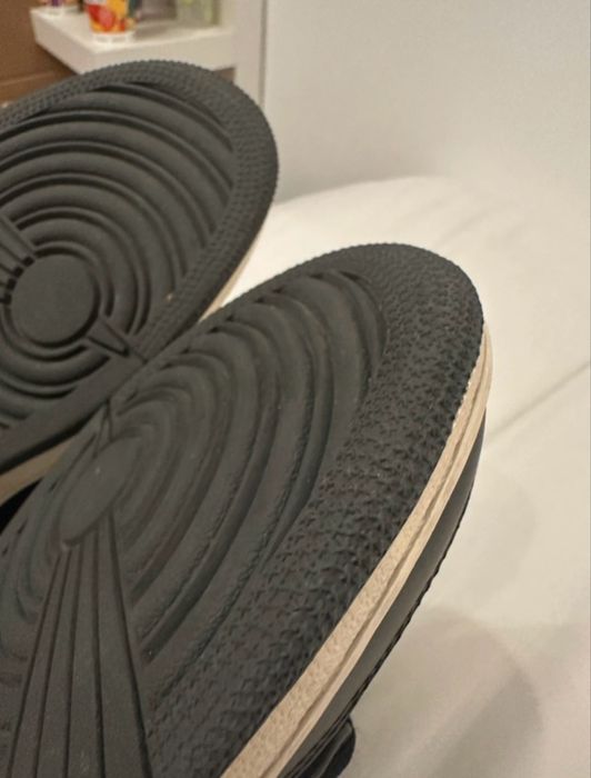 Air Jordan 1 Mid Black Dark Grey