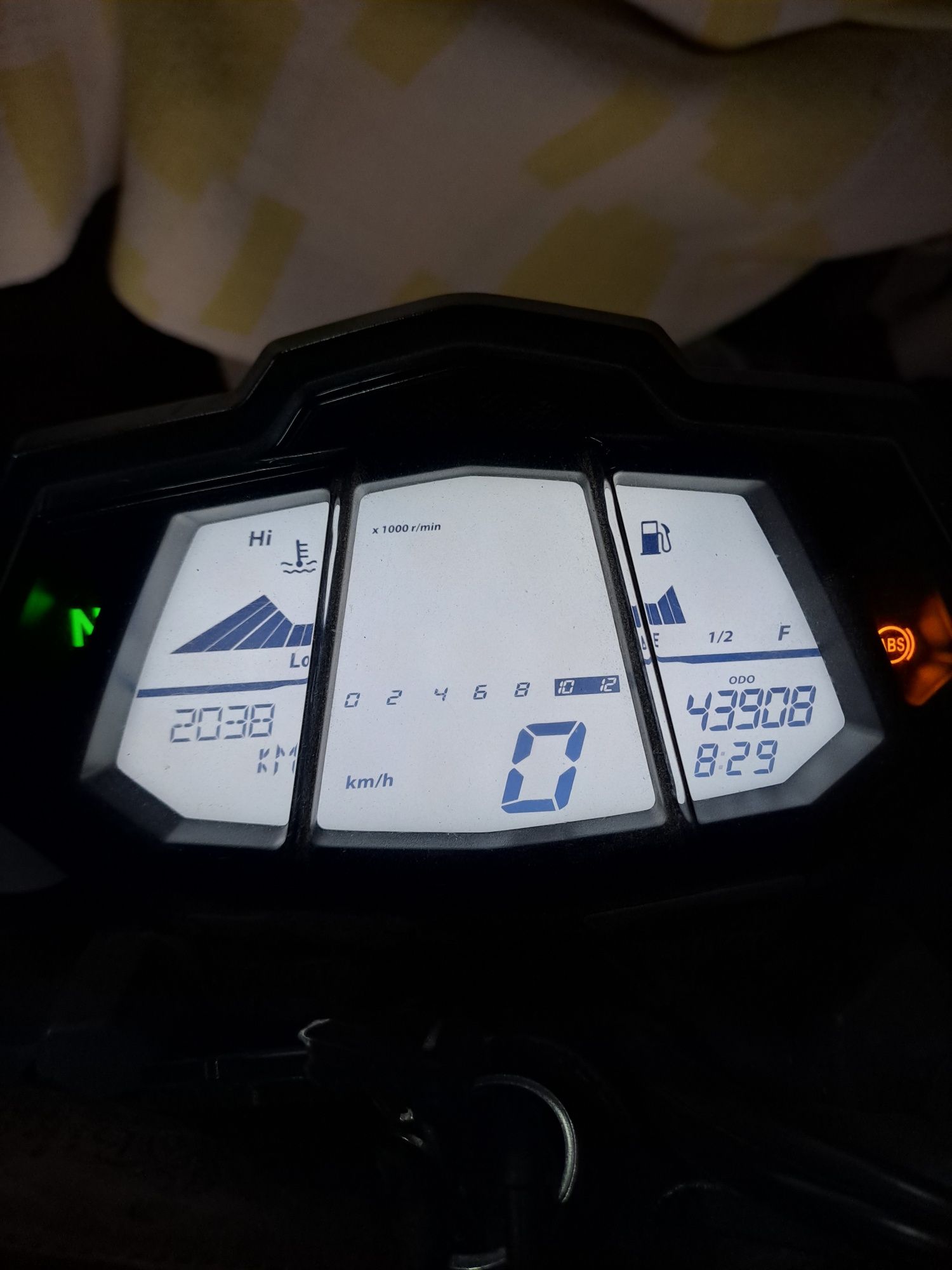 Yamaha MT125 Cinzenta Vermelha de 2019