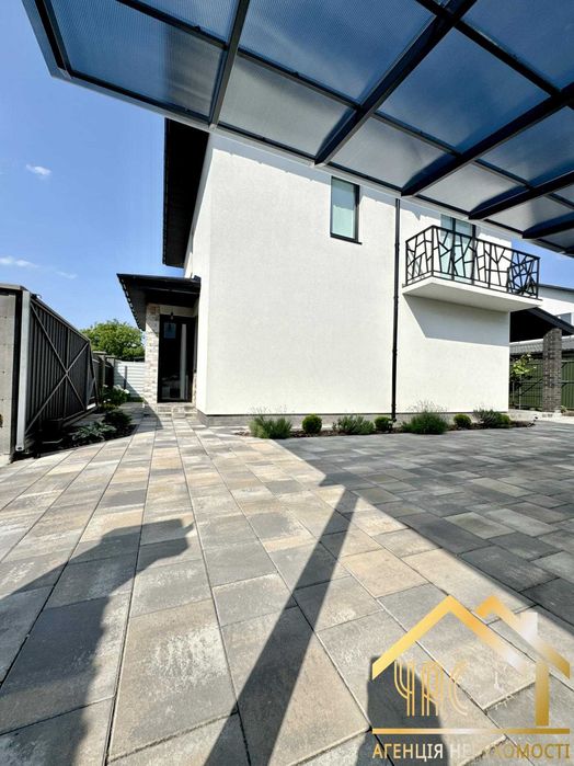 БЕЗ КОМІСІЇ! Продам будинок з авторським сучасним ремонтом! Є ГАЗ