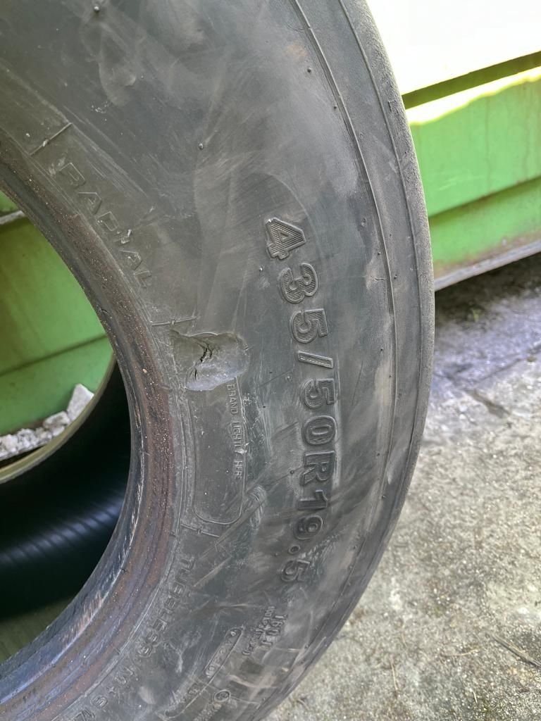 Opony 435/50 R 19.5