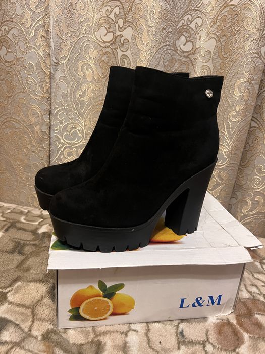 Чорні жіночі ботильйони на підборах / розмір 39 / стильні та зручні