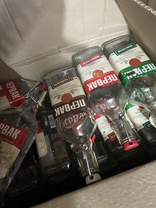 Пляшки первак 0,5 бугель  бугельний корок