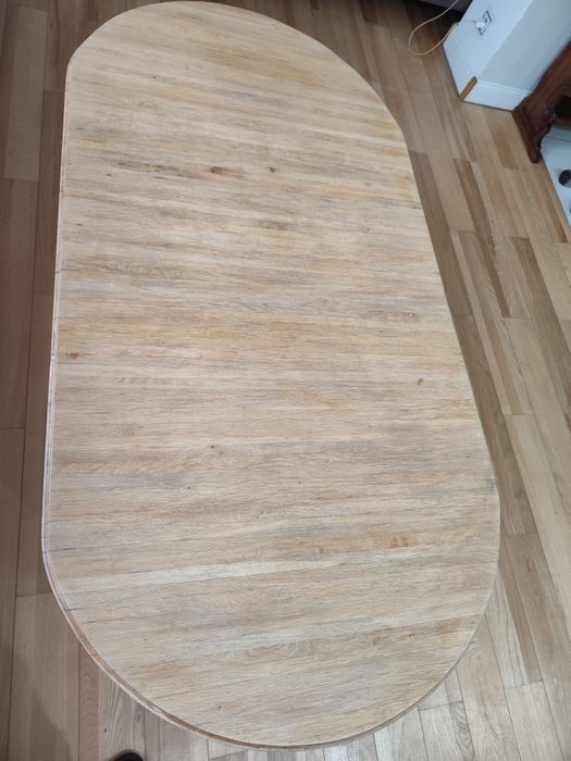 Stolik dębowy. 140x70x60.