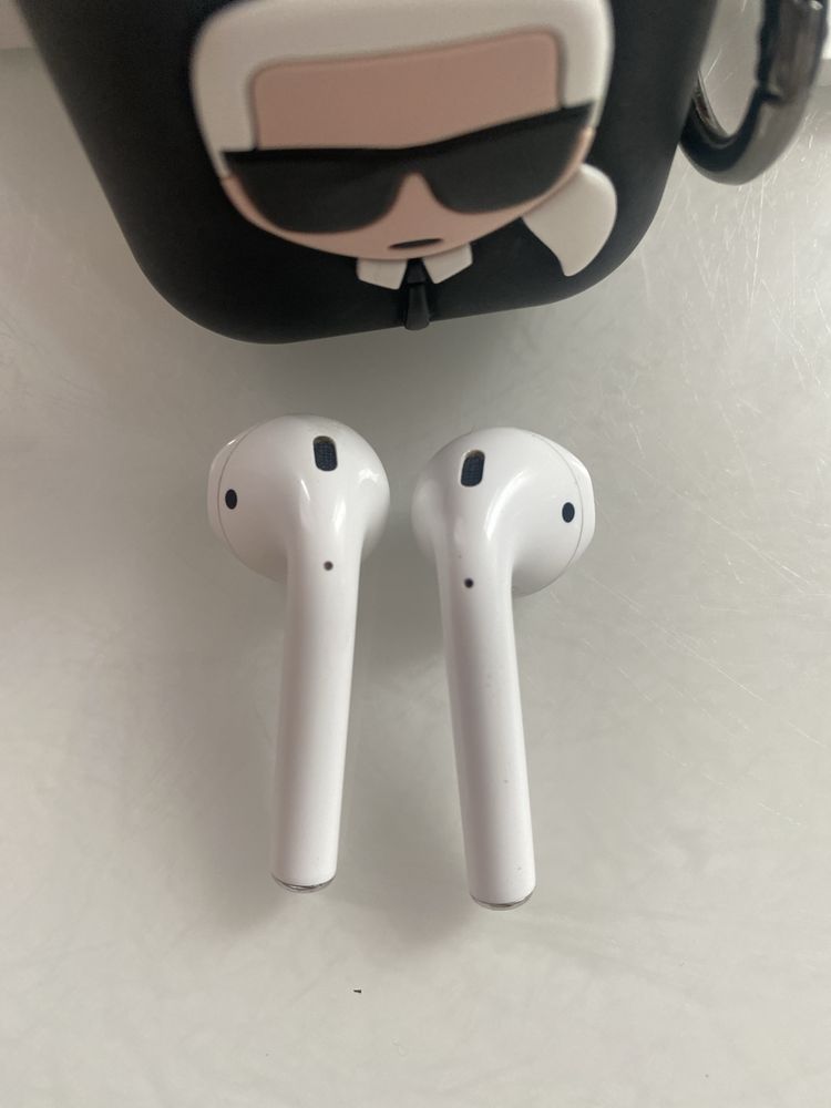 AirPods 2