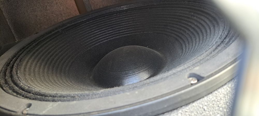 Subbasy 15" B&C Beyma SB 15