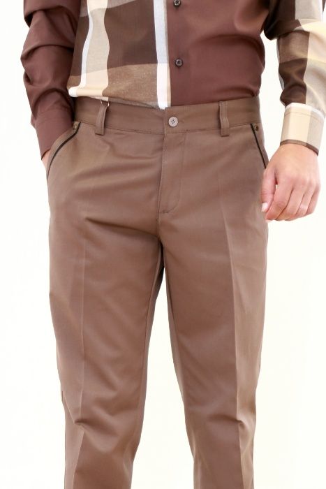 Calças e Camisas - 10 €