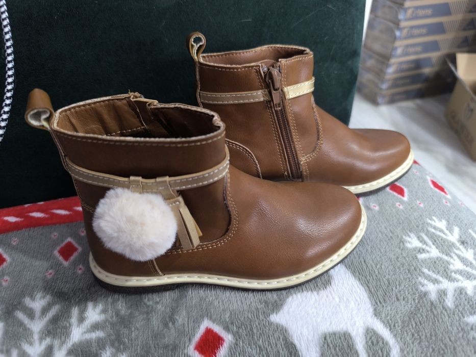 Botki dziecięce nowe