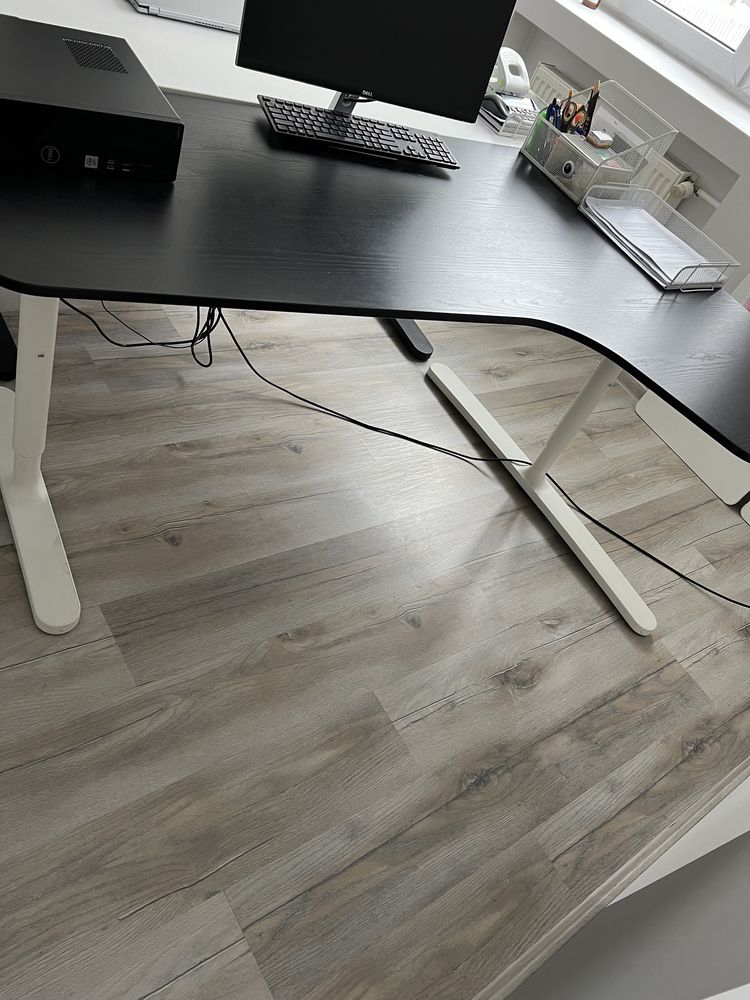 biurko narożne IKEA Bekant