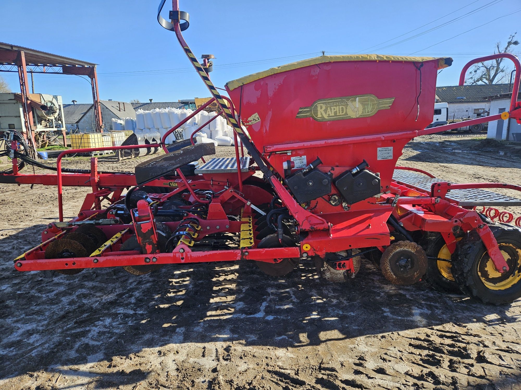 Vaderstad Rapid 400C Supr XL Podsiew nawozu