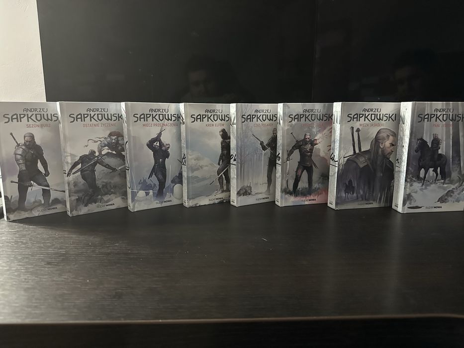Wiedzmin - Limitowana Biała Edycja Tomy 1-8