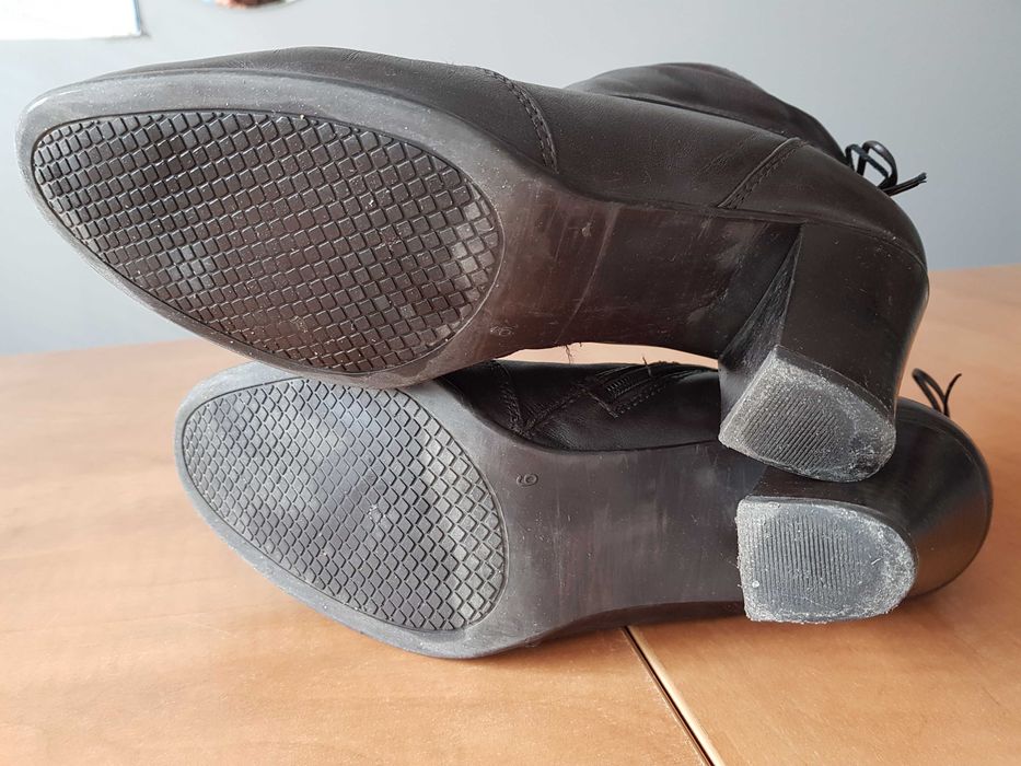 Botki kozaki CAPRICE Soft stan bardzo dobry – długość wkładki 25,5 cm