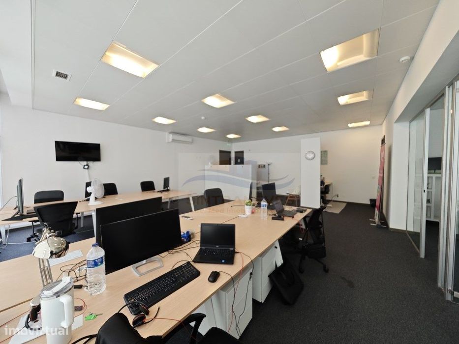 Escritório para Arrendamento no Metropolitan Center - Odivelas