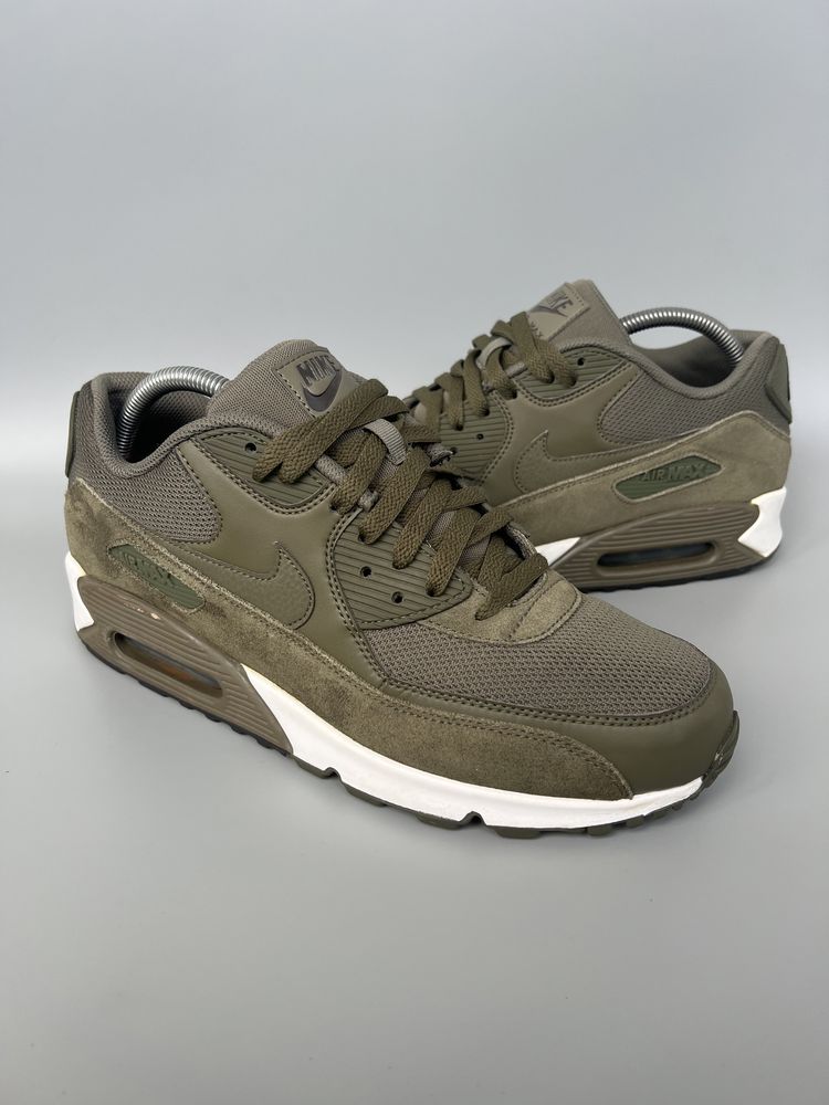 Оригінальні кросівки NIKE AIR MAX 90 ESSENTIAL 45р.29см.
