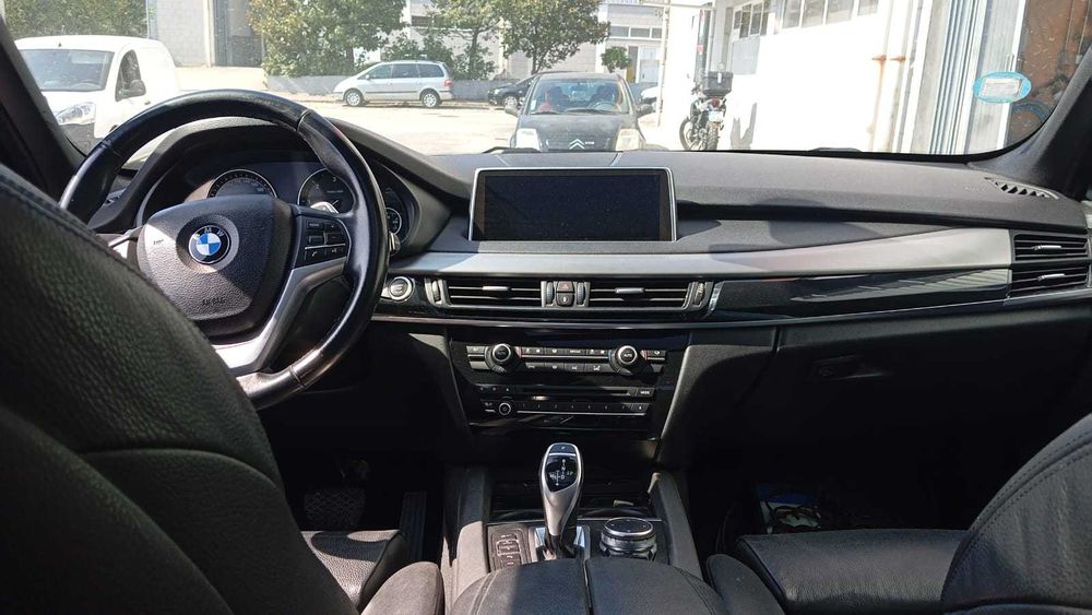 BMW X5 2.5D xDrive 7 Lugares Pack M