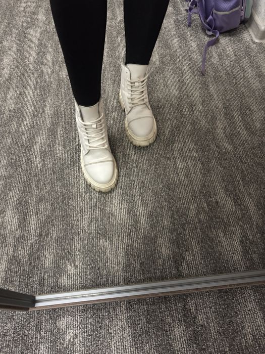 Стильні шкіряні ботінки