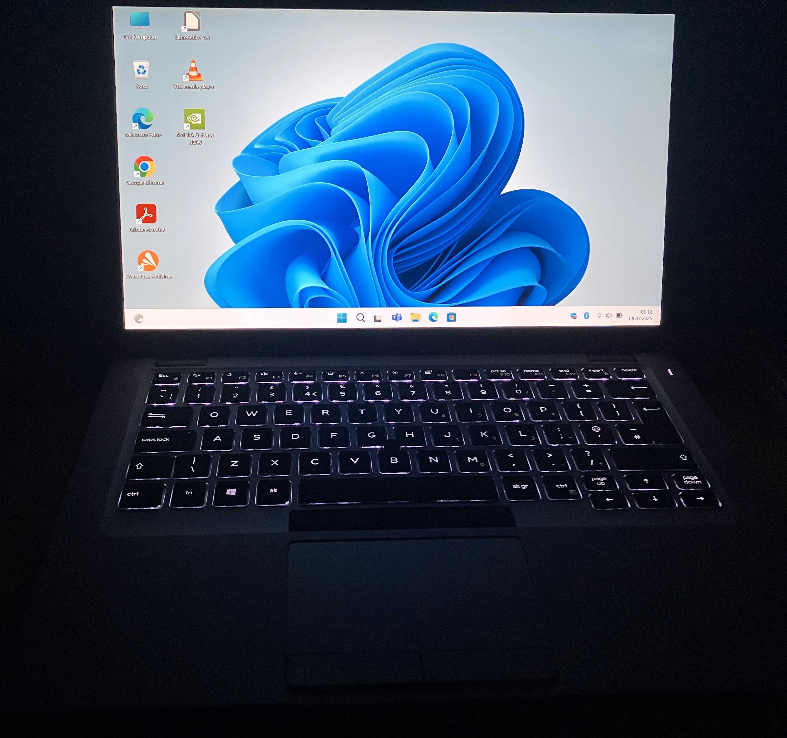 Laptop DELL 5410 Intel® Core™ i5-10th 16GB 256GB SSD USB-C™ LTE 5G FHD