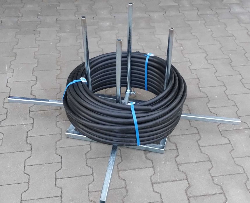rozwijak do rur i kabli