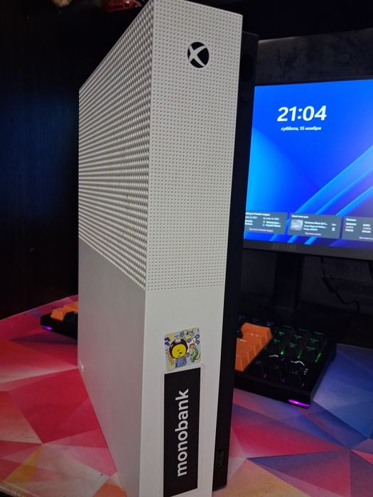 XBOX ONE S 1TB ідеальний стан