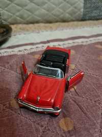 Model autka Ford Crestline Sunliner 1953 1/34 Welly