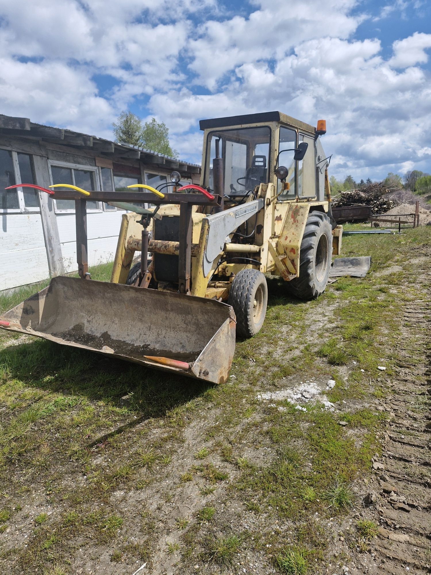 John deere koparko ładowarka