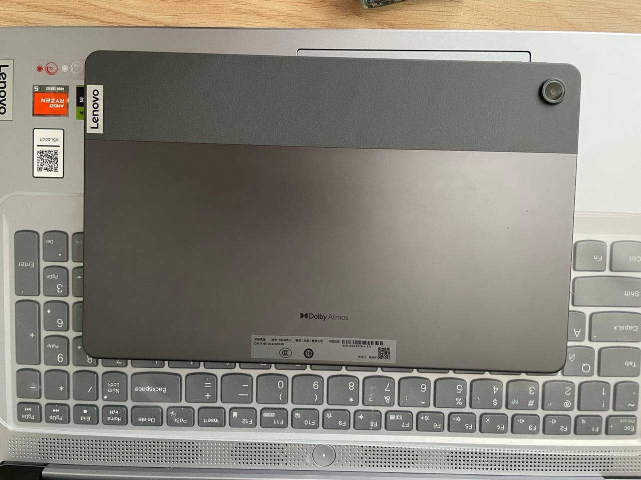 Планшет Lenovo таб м10