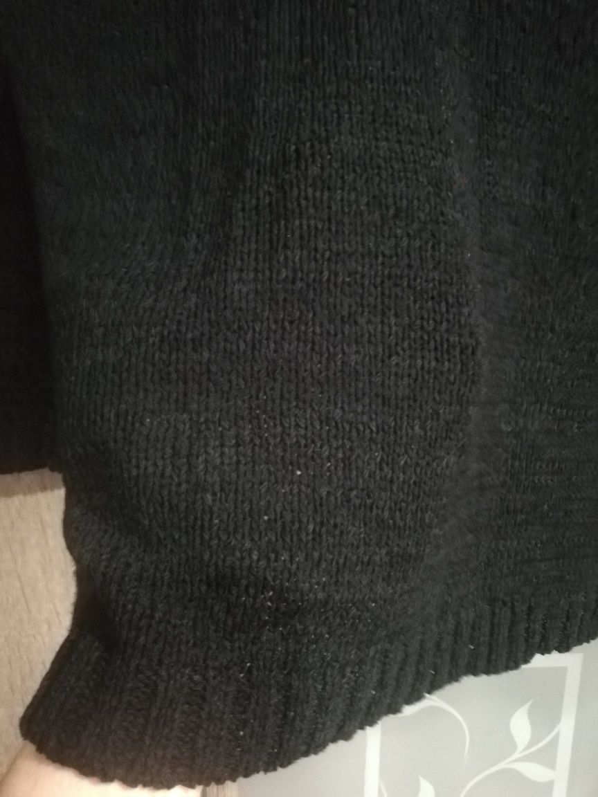 Sweter czarny zdobiony L/XL