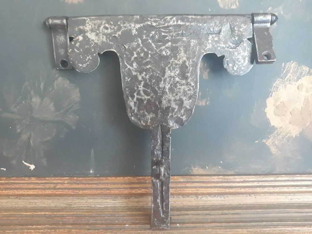 Fechadura grande antiga para arca ou baú