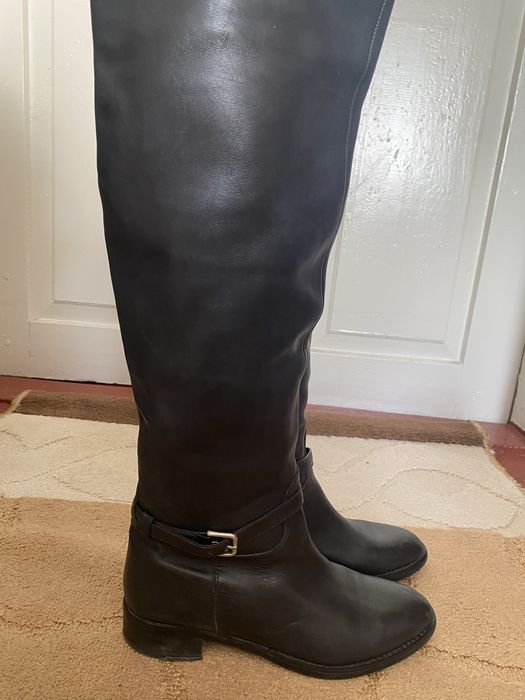 Продаю чудові шкіряні сапоги   Basconi , 40р