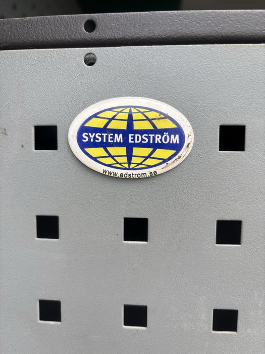 Zabudowa warsztatowa busa Edstrom regał, szuflady, blat