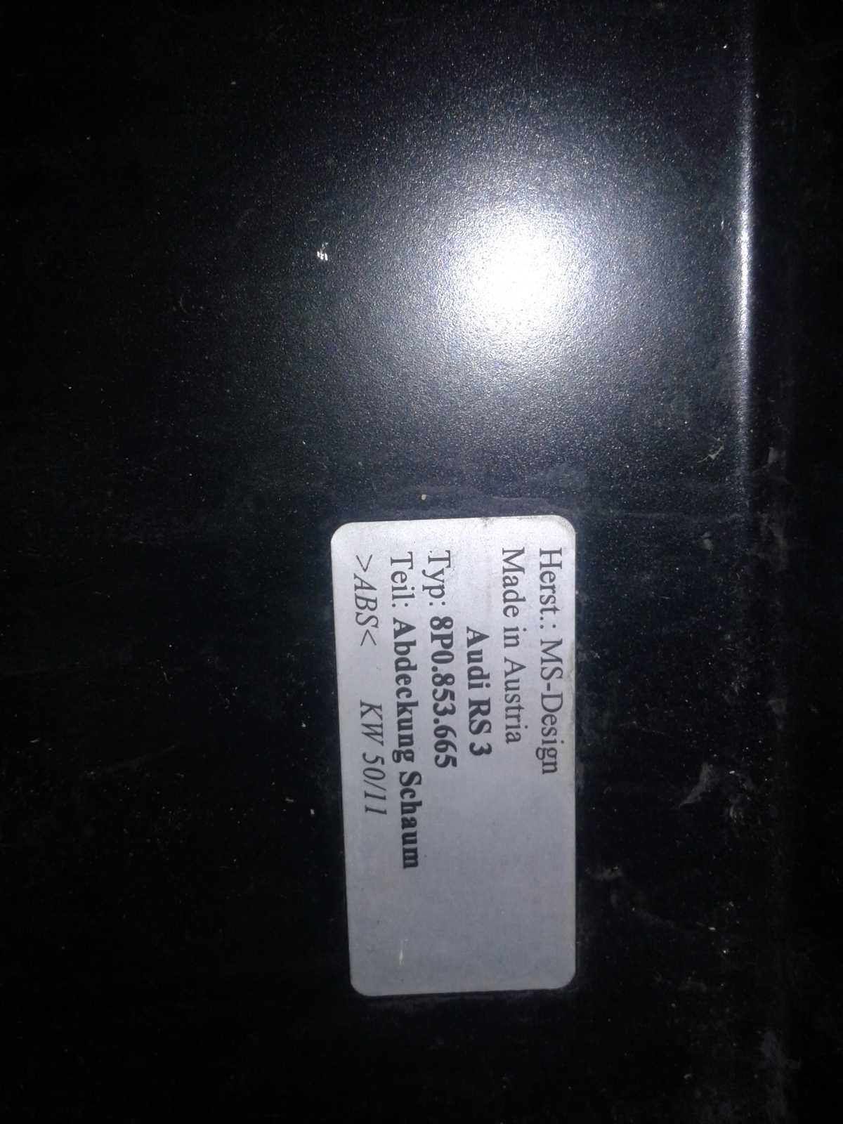 AUDI RS3 8P FL Atrapa Ramka Blenda Pod Tablice Na Belkę Pod Zderzak