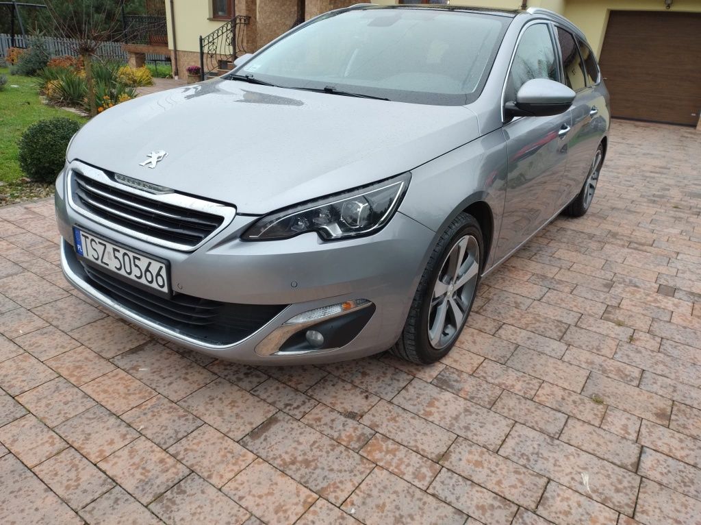 Peugeot 308 1.2 benzynaPEUGEOTKOMBI