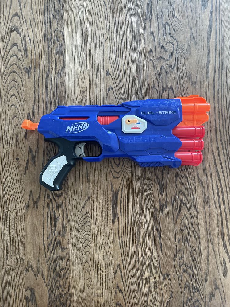 Nerf dual strike
