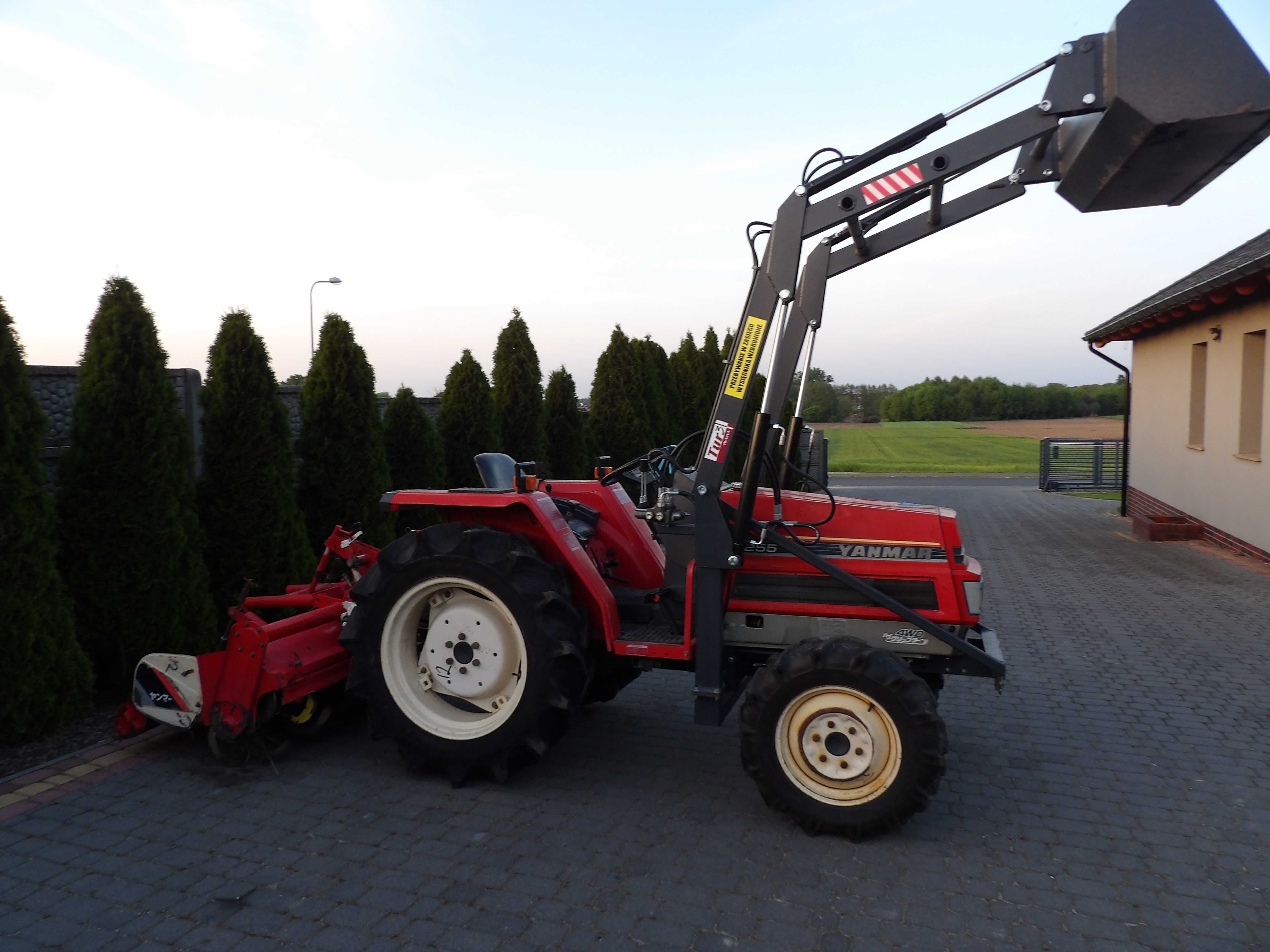 Yanmar FX 255 25 KM 4x4 wspomaganie mini traktor kubota ładowacz tur