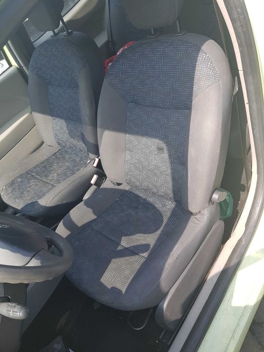 Renault Twingo 2 / 2008r. / 1.1 b / na części