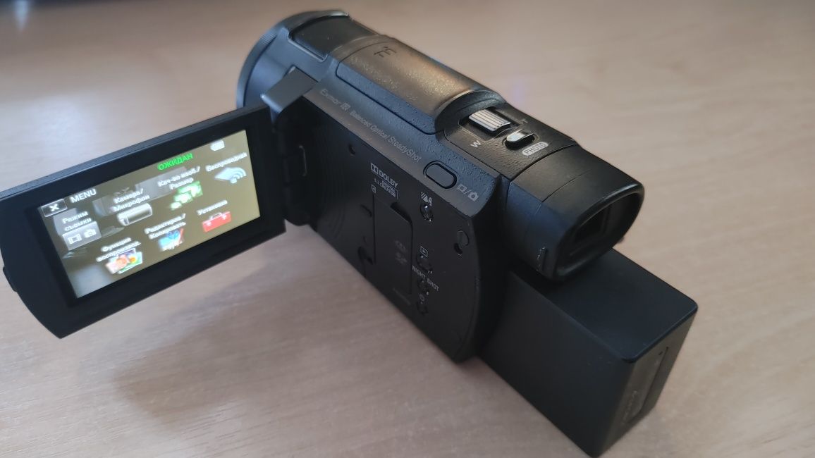 Видеокамера 4К Sony FDR-AX33 + доп. аккум + скоростная SD 256 Гб