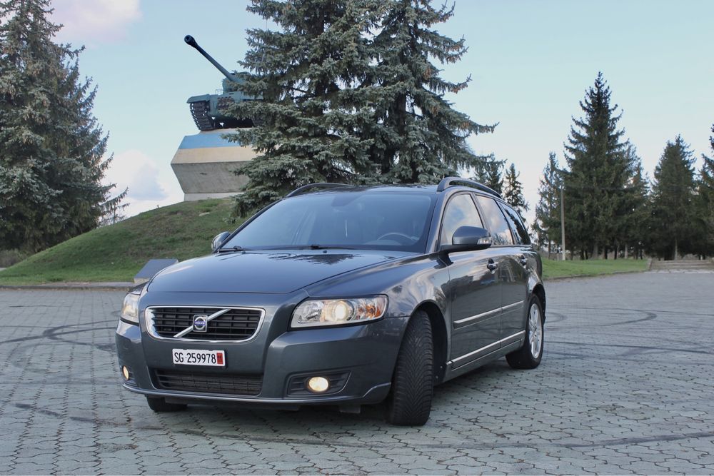 Volvo v50 1.6d 2010