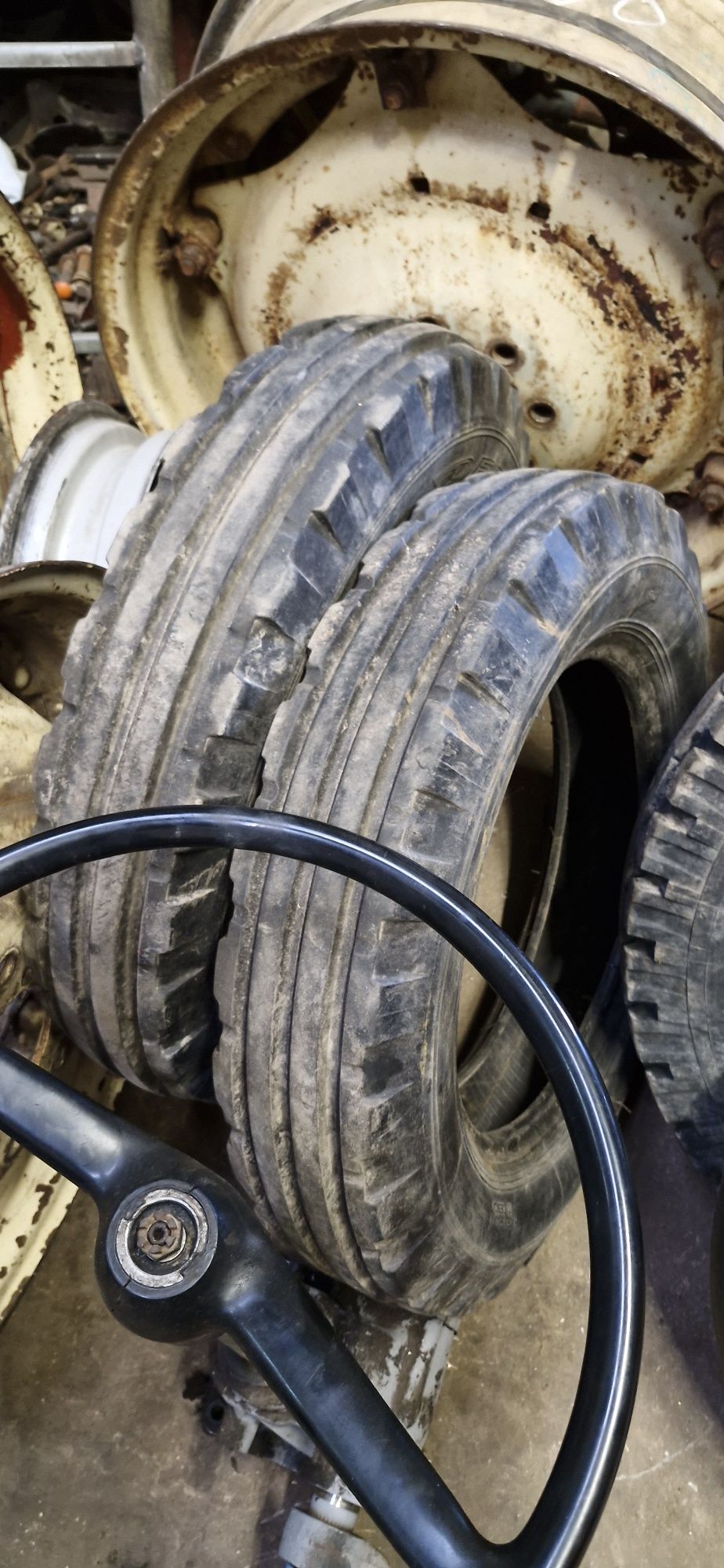 Piasty  z czopam c360 18 calowe c355 c4011 felgi opony 18x6.00