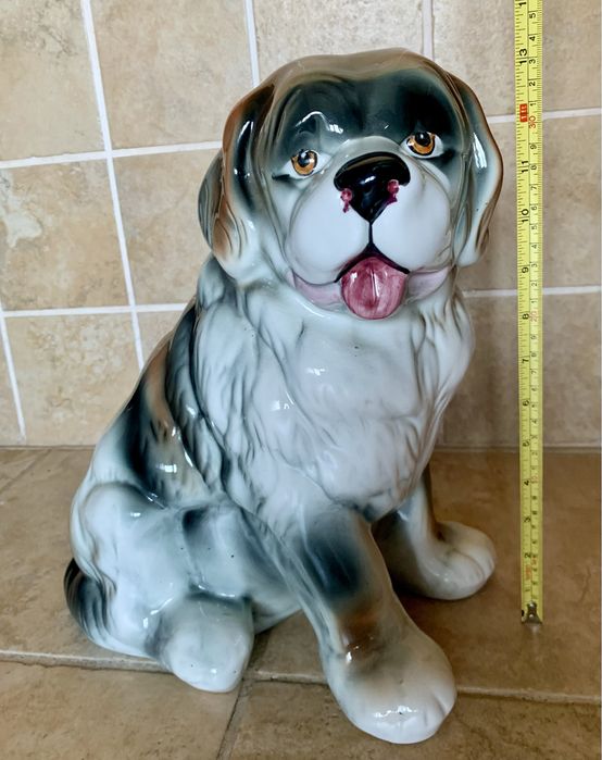 Cão de loiça vintage