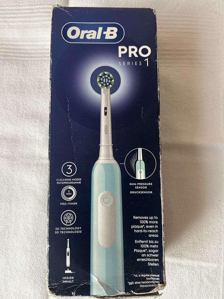 Електрична зубна щітка Oral-B Pro Series 1