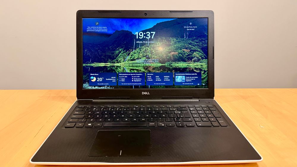 Portátil DELL Inspiron 15 - rápido, potente e pronto a usar!