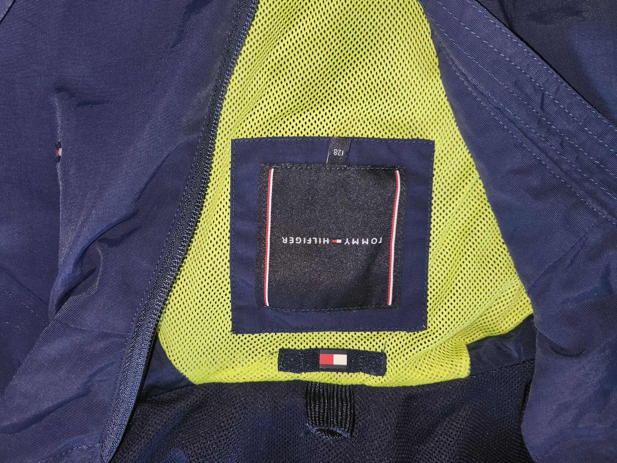 Kurtka chłopięca Tommy Hilfiger r. 128