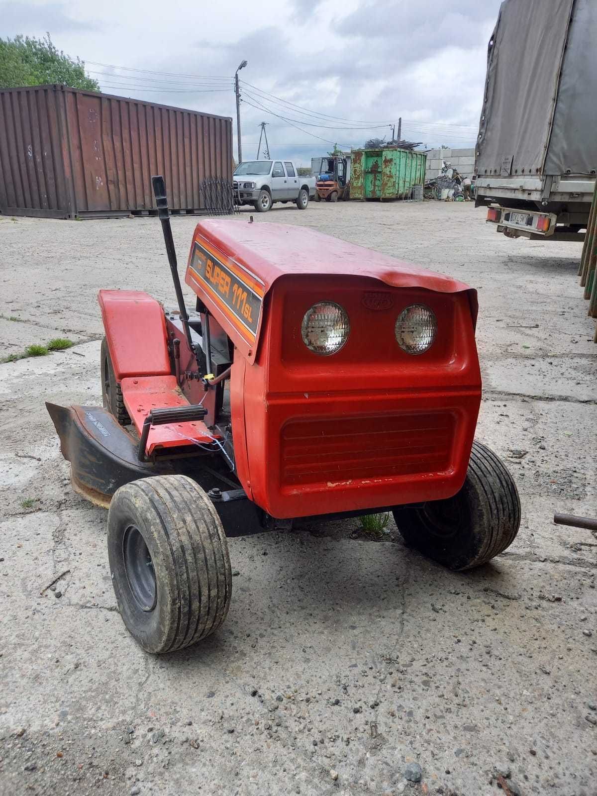 antyki wyprzedaż traktorek novotrac super 111sl