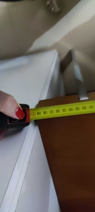 Aparador de entrada em cerejeira e pés metálicos