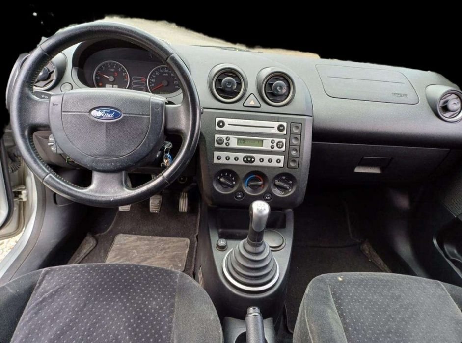 Carro Ford Fiesta