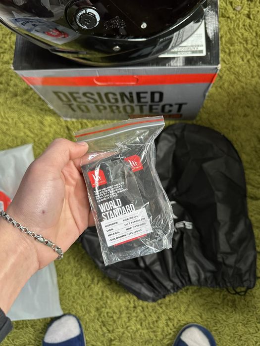 Продам шолом мт розмір s