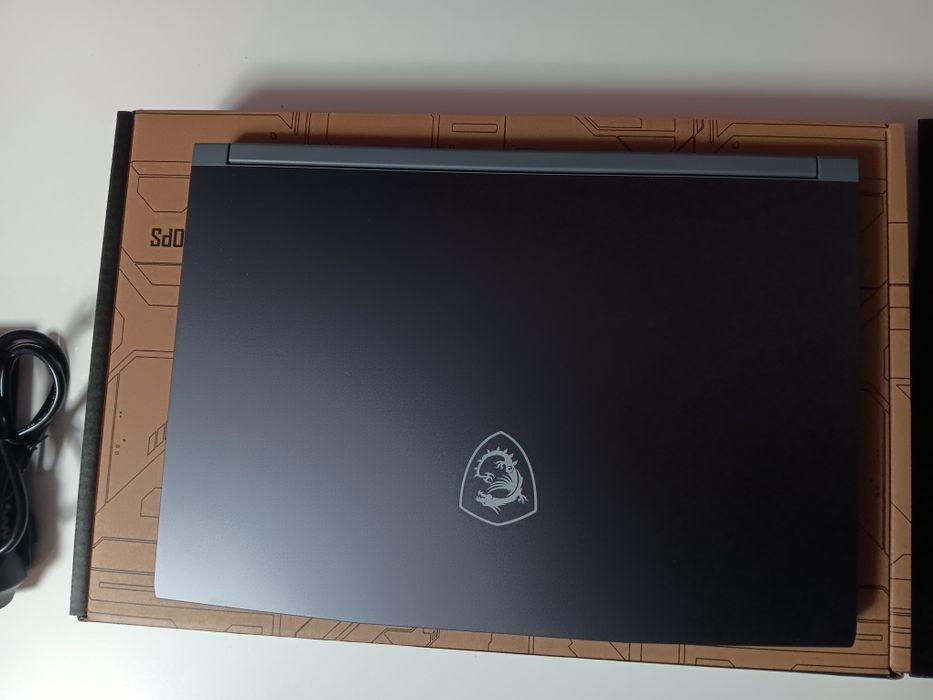 Ноутбук MSI Thin 15, IPS Full HD 144 Гц, Core i5, RAM 16 Гб, RTX 2050