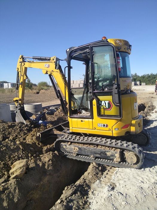 Cat 302.7 1180mtg bogata w osprzęt