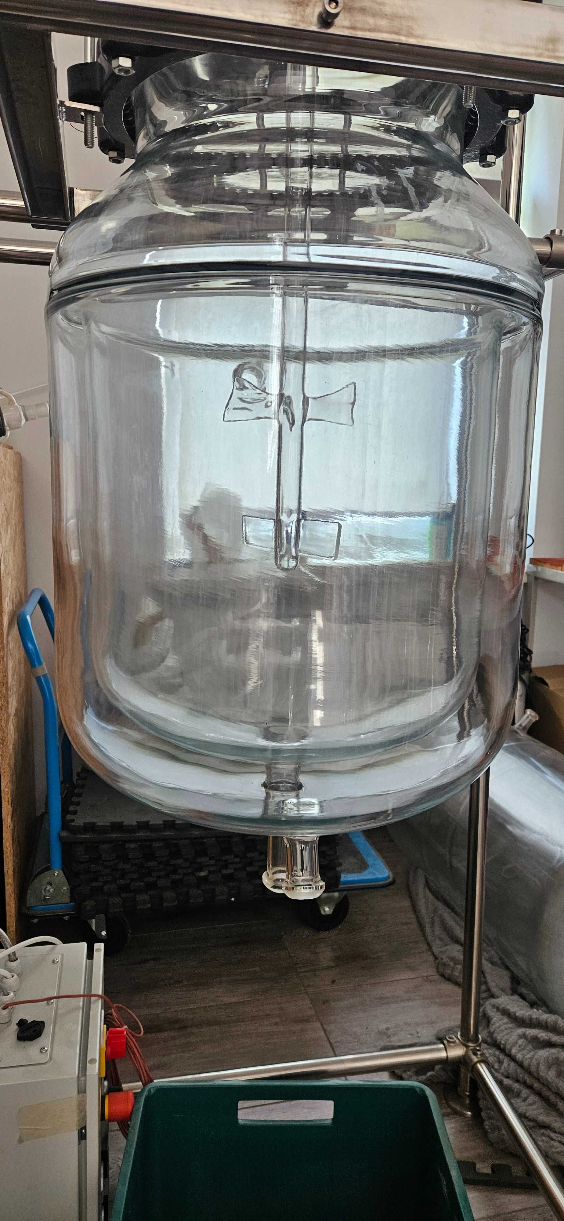 Reaktor chemiczny z mieszadłem 50L