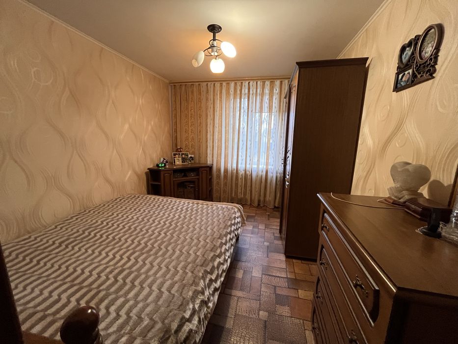 Квартира 4-х кімнатна . смт.Диканька